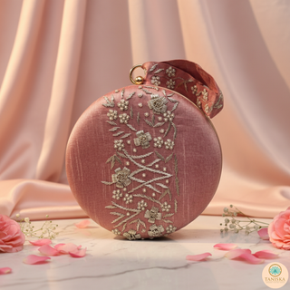 Exquisite Statement Clutch Bags
