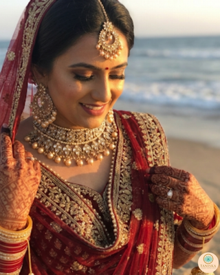 The Noor Pearl and Kundan Bridal Set