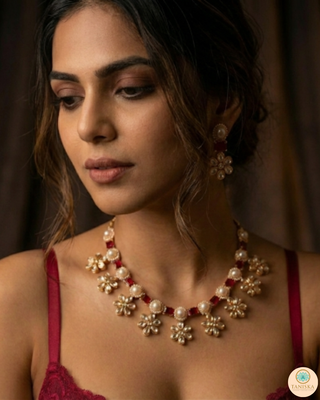 The Royal Rose Bloom Necklace Set