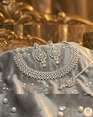 The Aurora Necklace Set