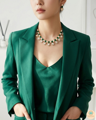 The Verra Necklace Set (Emerald Green)
