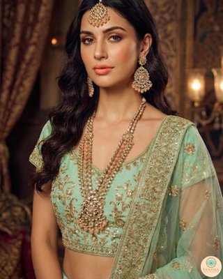 The Noor-e-Awadh Long Haar Set