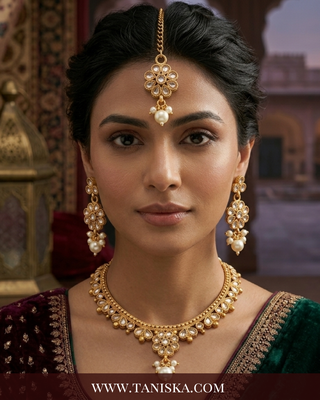 The Amara Floral Kundan Set