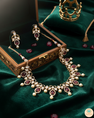 The Verra Necklace Set (Red)