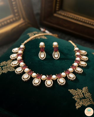 The Verra Necklace Set (Red)