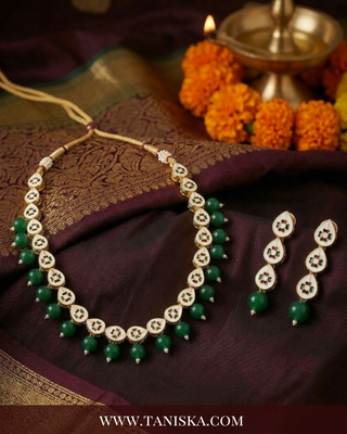 The Emerald Grace Kundan Necklace Set