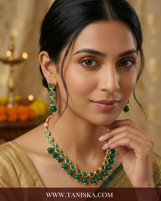 The Emerald Grace Kundan Necklace Set