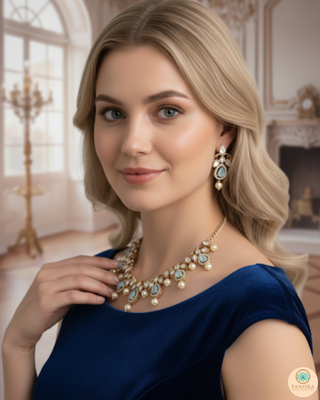 The Verra Necklace Set (Baby Blue)
