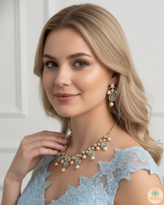 The Verra Necklace Set (Baby Blue)
