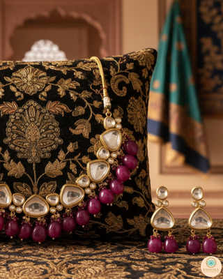 MEEREN Kundan Choker Necklace Set (Ruby)