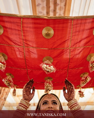 The Shagun Crimson Phulkari Kaleerey Chunnii