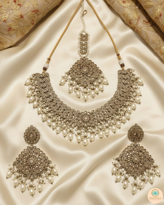 The Majestic Pearl-Cascade Gala Necklace Set