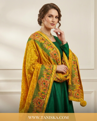 The Sunehri Dholi Bridal Phulkari Dupatta