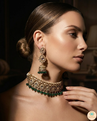 Pearly Antique Gold Necklace Set (Necklace, Earrings, Tikka) - Golden / Emerald Green