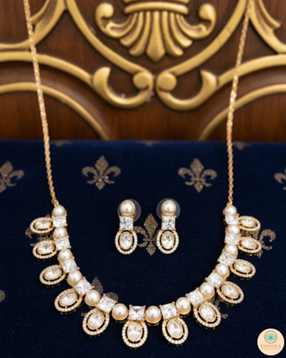 The Verra Necklace Set (Golden)