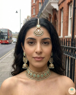 The Vintage Glow Heritage Necklace Set