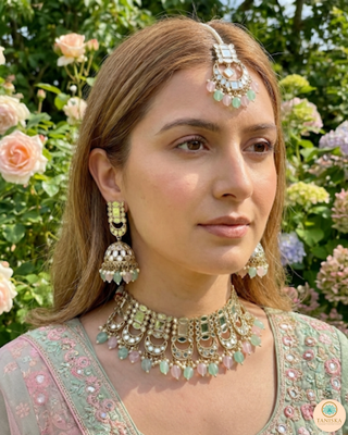 The Mint Green Geometric Choker Set