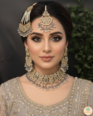 Pearly Antique Gold Necklace Set (Necklace, Earrings, Tikka) - Gold / Grey