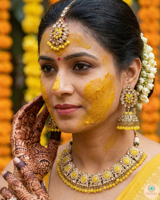The Radiant Aavya Citrine Necklace Set