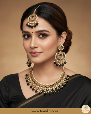 Midnight Black Traditional Necklace Set - Antique Gold