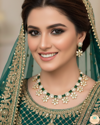 The Royal Emerald Bloom Necklace Set