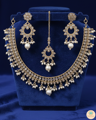 The Empress Golden Necklace Set