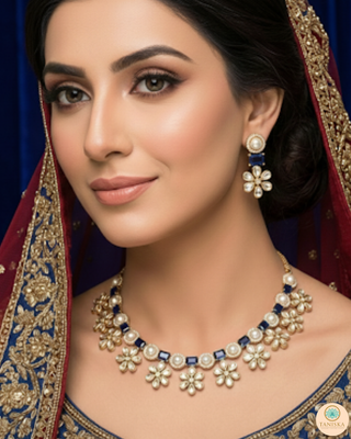 The Royal Blue Bloom Necklace Set