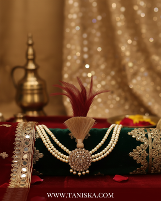 The Heritage Crest | Multi-Tone Kundan Kalgi