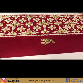 NIKKI Ivory Dotted Traditional Kundan Bridal Chura