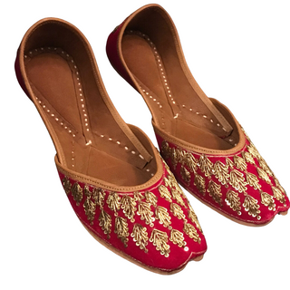 Hot Pink Punjabi Jutti
