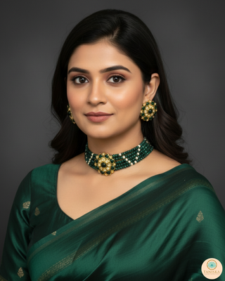 Luxury green emerald beaded Kundan choker necklace set with matching earrings, elegant statement jewelry for South Asian bridal weddings and receptions.