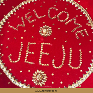 Welcome JEEJU Red Decorated Plate