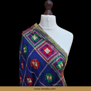 GEOMETRICALBOXED-BLU FLORAL Blue Punjabi Phulkari