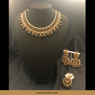 Midnight Black Traditional Necklace Set - Antique Gold