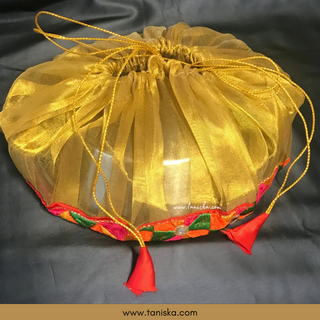 "Aaj Din Shagna Da Chadeya" - 1 Phulkari Multi-Purpose DORI RUMAL (Gift Bag, Thaal Cover, Potli Bag - Perfect for: Indian Wedding, Shagan Ceremony, Chunni Charhana, Bridal Shower, Baby Shower, Maiyan, Weddings, Favors, Shaadi, Walima