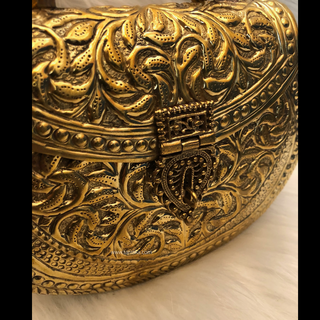 VICTORIAN Antique Gold Clutch Bag