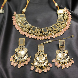 HARPREET Baby Pink Glass Necklace Set