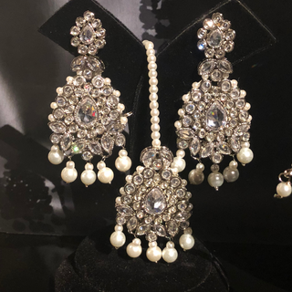 KAIRA Silver Bridal Necklace Set Bundle