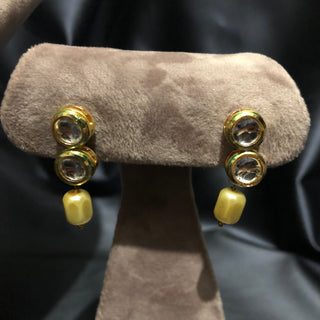 Golden Kundan Necklace Set