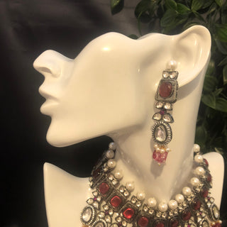 Kundan Necklace Set (Necklace, Earrings) - Golden / Ruby (Limited Edition)