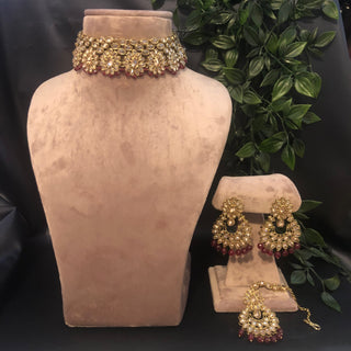 Pearly Antique Gold Necklace Set (Necklace, Earrings, Tikka) - Golden / Maroon