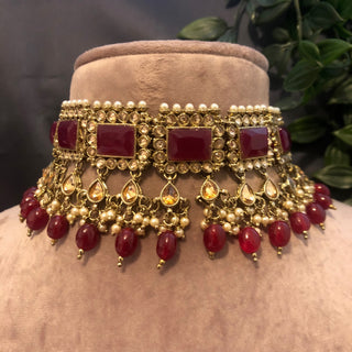 Pearly Antique Gold Necklace Set (Necklace, Earrings, Tikka) - Golden / Maroon