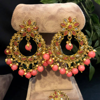 Pearly Antique Gold Necklace Set (Necklace, Earrings, Tikka) - Golden / Pink