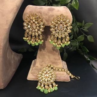 Pearly Antique Gold Necklace Set (Necklace, Earrings, Tikka) - Gold / Mint