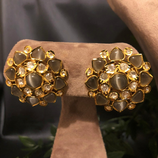 Luxury grey beaded Kundan choker necklace set with matching earrings, elegant statement jewelry for South Asian bridal weddings and receptions.