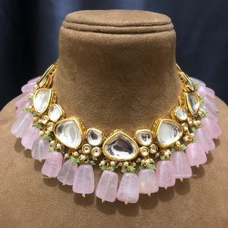 MEEREN Kundan Choker Necklace Set (Baby Pink. Mint Combo)