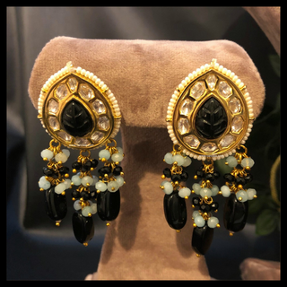 MRINAL Traditional Kundan Necklace Set - Midnight Black (Limited Edition)