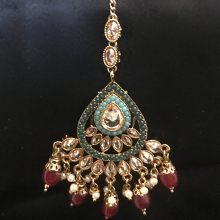 MAHIRA Antique Gold Earring & Tikka Set - Multi