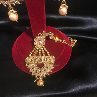 TANISHQ Antique Gold Earrings & Tikka Set - High Gold Polish