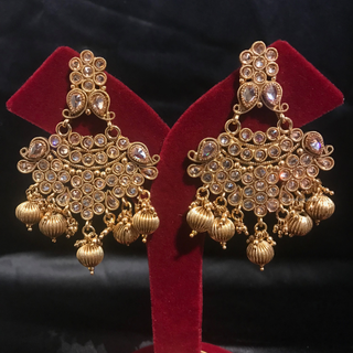 TANISHQ Antique Gold Earrings & Tikka Set - High Gold Polish